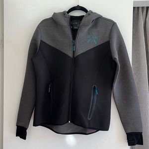 Sota Clothing Co. size medium zip up jacket!